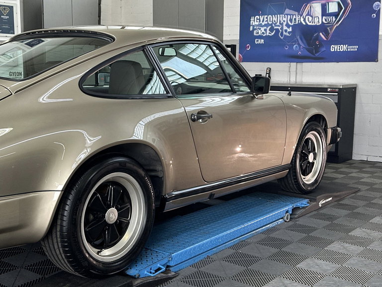 Porsche 911 SC