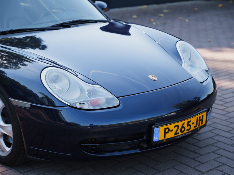 Porsche 996 Carrera 4