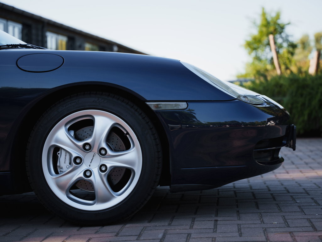 Porsche 996 Carrera 4