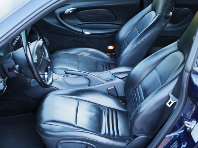Porsche 996 Carrera 4