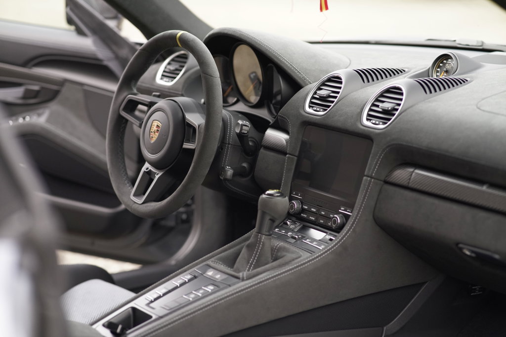 Porsche 718 Spyder RS