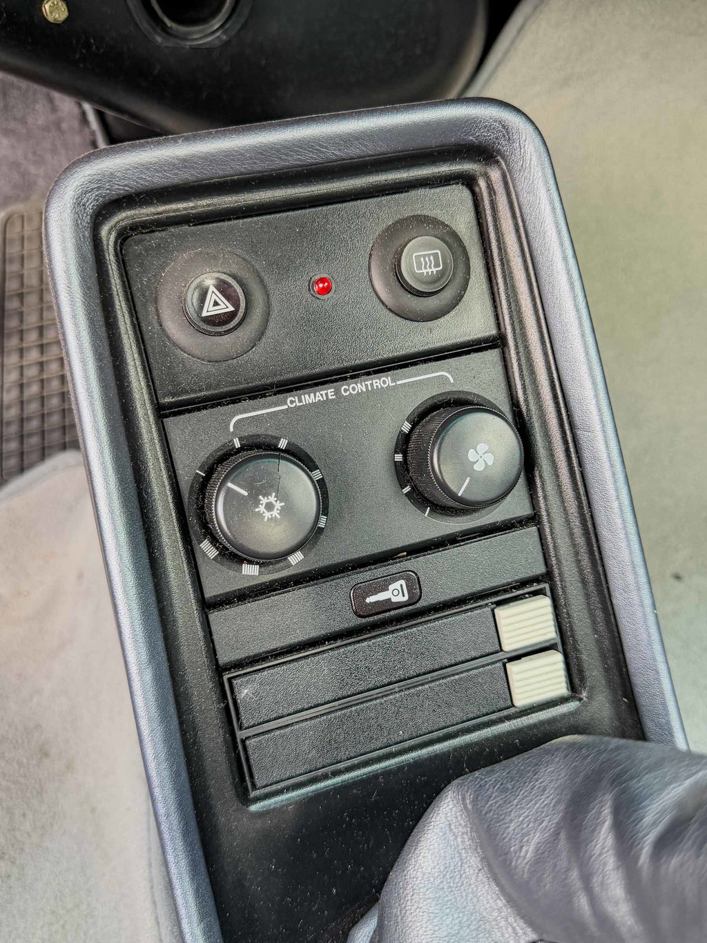 Porsche 911 Carrera 3.2 (US)