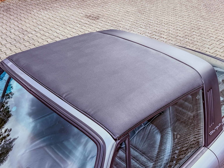 Porsche 911 Carrera 3.2 (US)