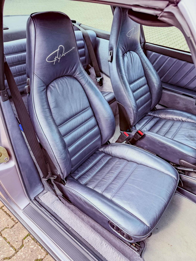 Porsche 911 Carrera 3.2 (US)
