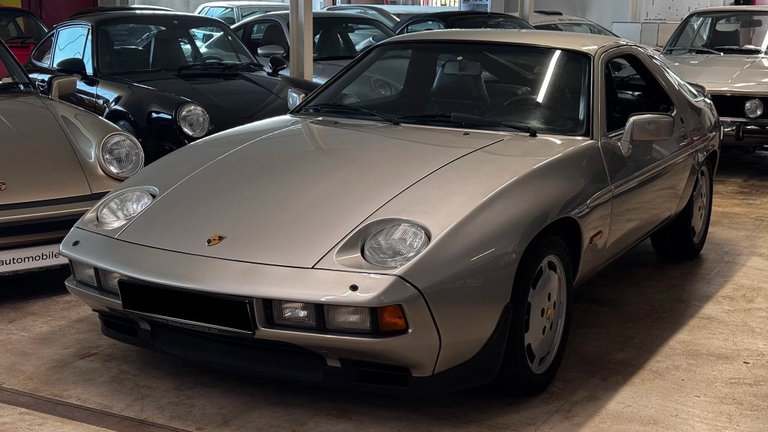 Porsche 928 S