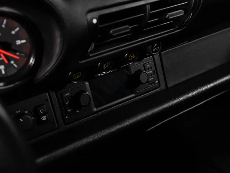 Porsche 964 Carrera 4 WTL