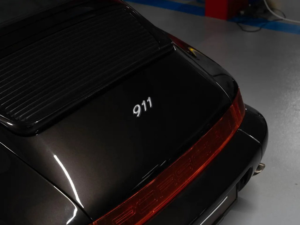 Porsche 964 Carrera 4 WTL