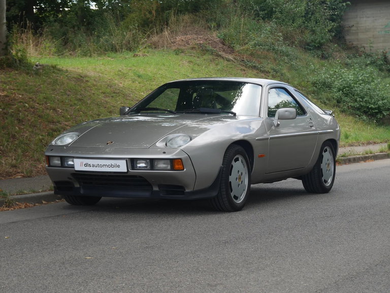 Porsche 928 S