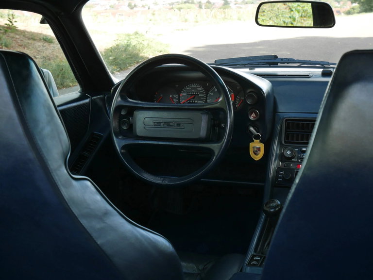 Porsche 928 S