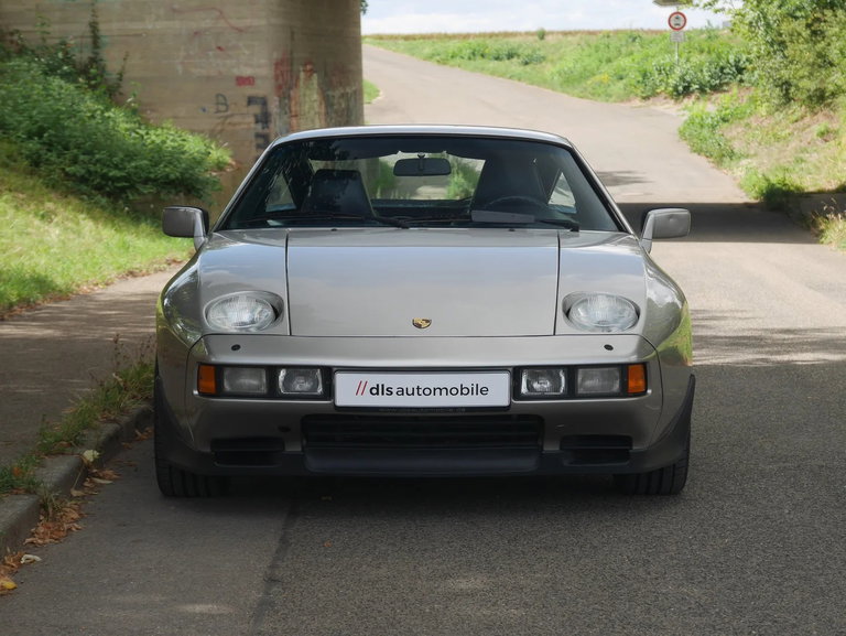 Porsche 928 S