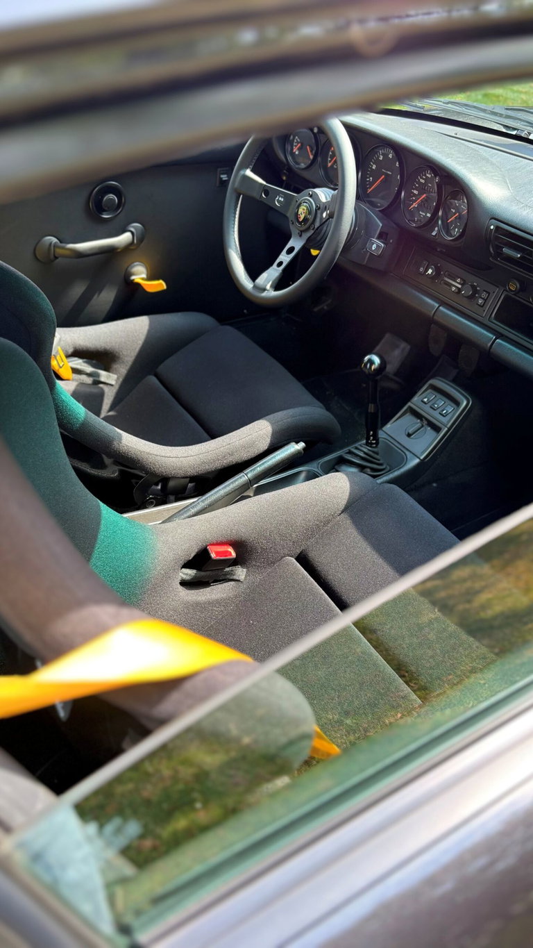 Porsche 964 Carrera 2