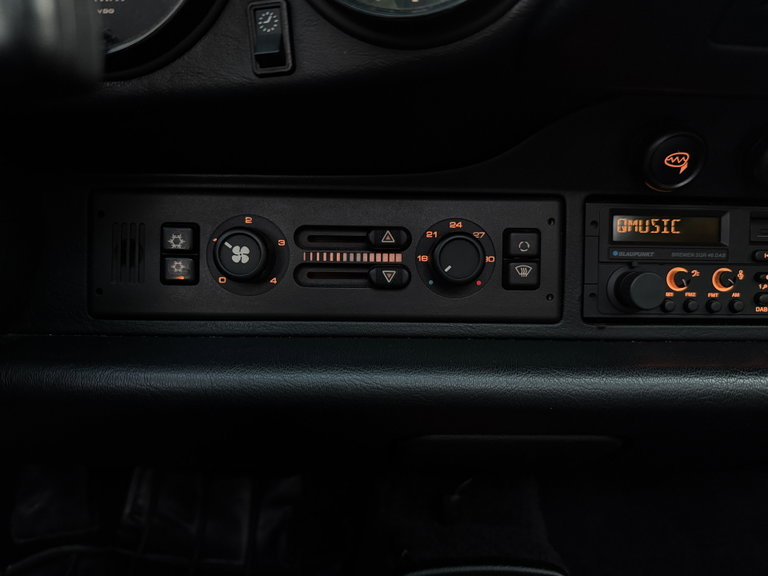 Porsche 993 Carrera 4