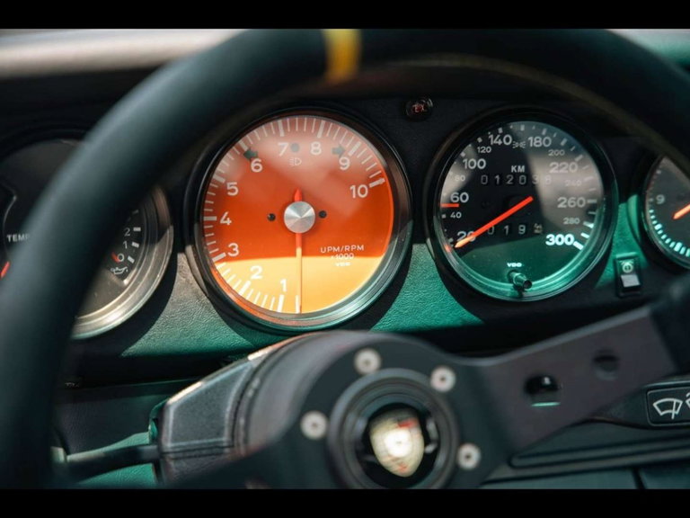 Porsche 911 Backdate