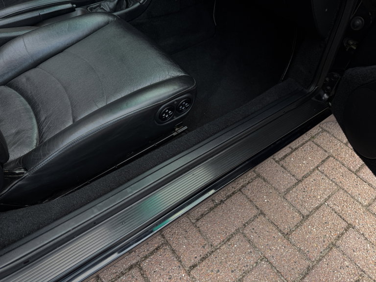 Porsche 993 Carrera 4