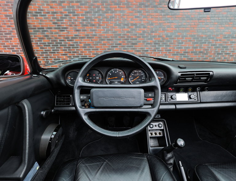 Porsche 911 Carrera 3.2 Speedster