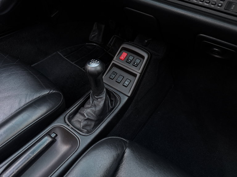 Porsche 993 Carrera 4