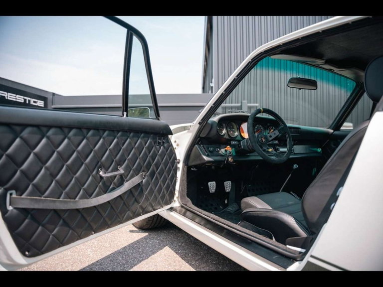 Porsche 911 Backdate