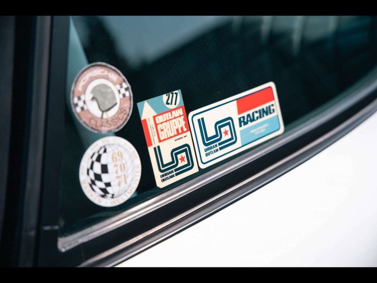 Porsche 911 Backdate