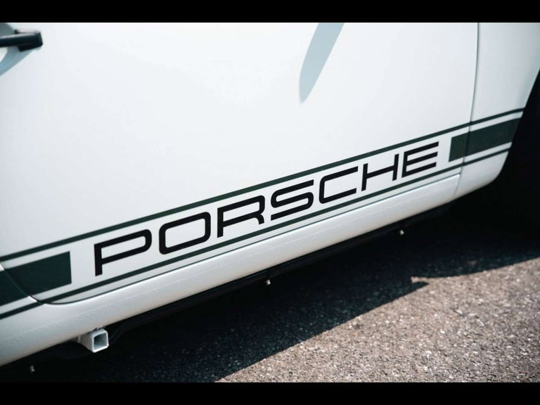 Porsche 911 Backdate