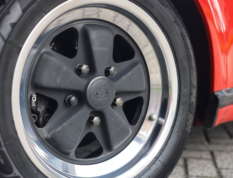 Porsche 911 Carrera 3.2 Speedster