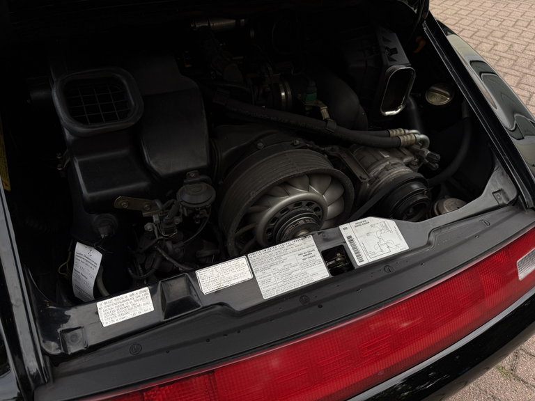 Porsche 993 Carrera 4