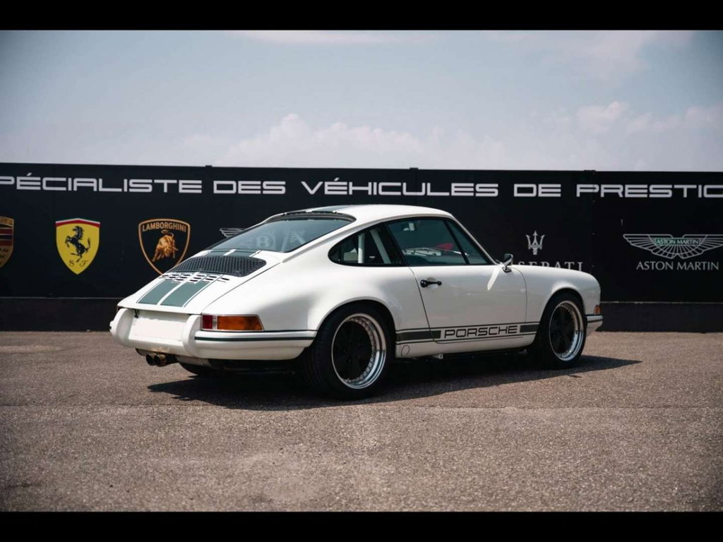 Porsche 911 Backdate