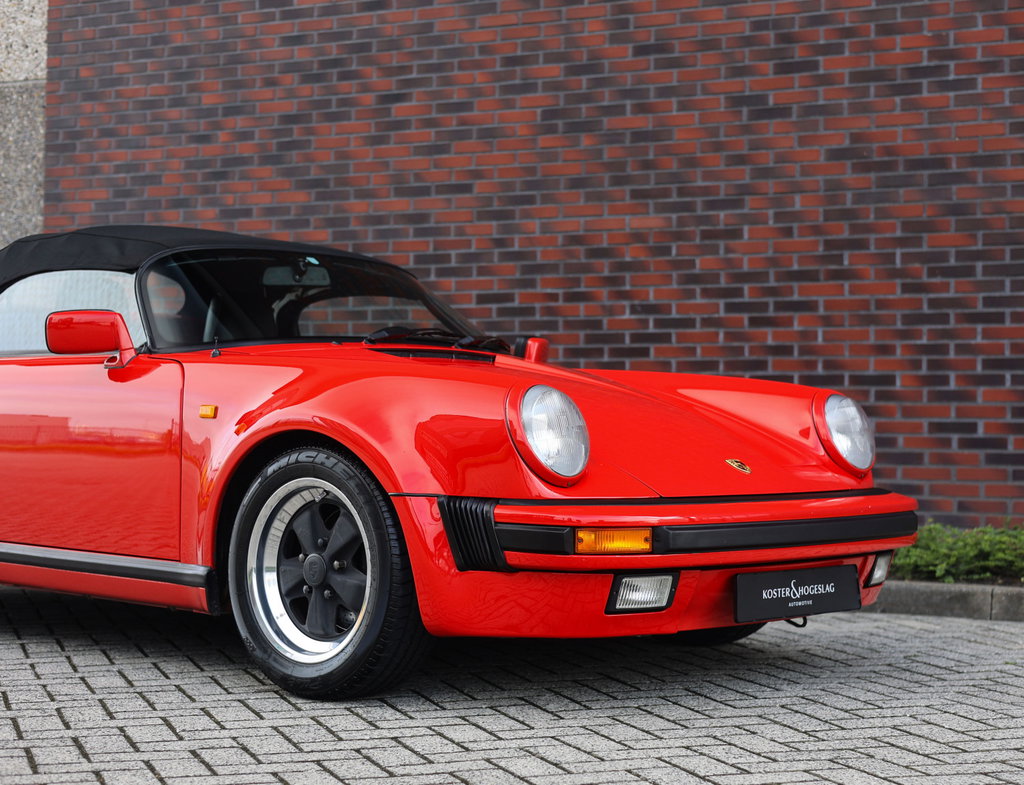 Porsche 911 Carrera 3.2 Speedster