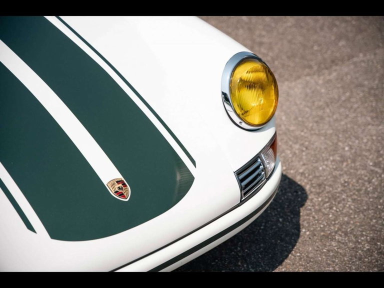 Porsche 911 Backdate