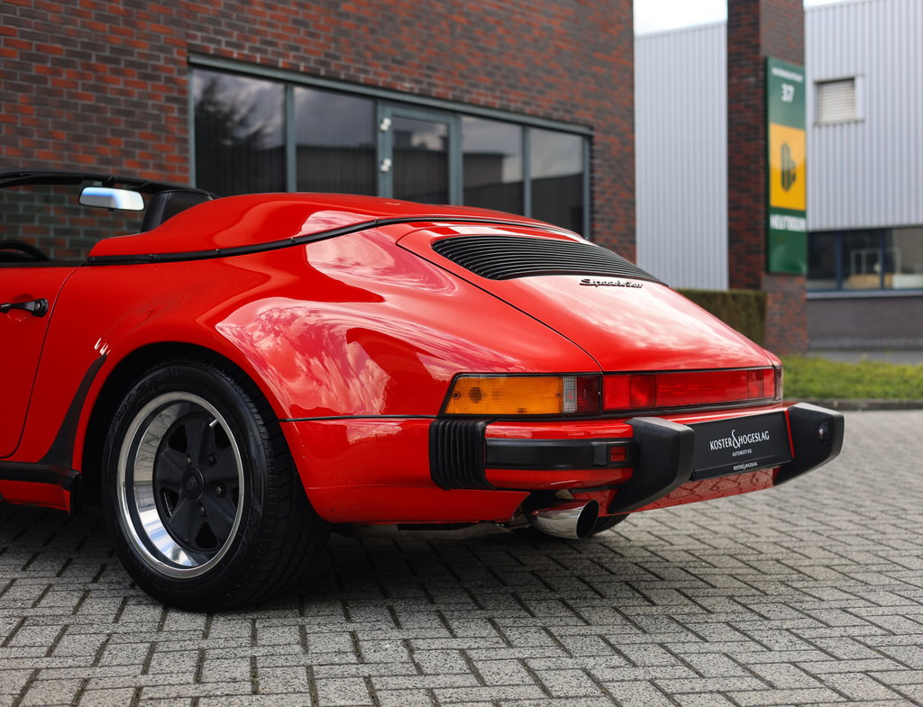 Porsche 911 Carrera 3.2 Speedster
