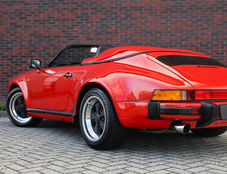 Porsche 911 Carrera 3.2 Speedster