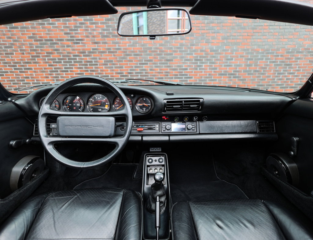 Porsche 911 Carrera 3.2 Speedster