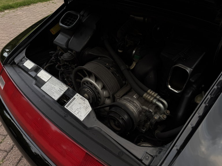 Porsche 993 Carrera 4