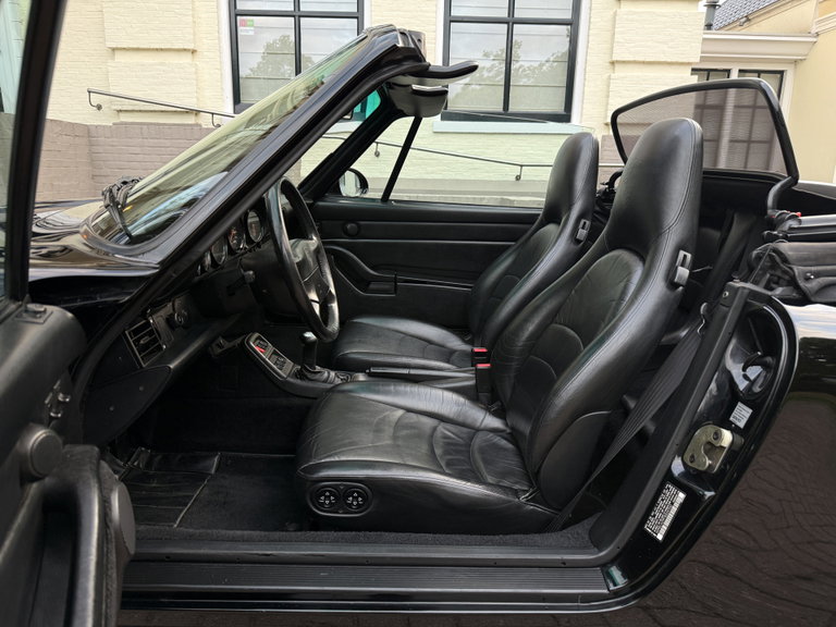 Porsche 993 Carrera 4