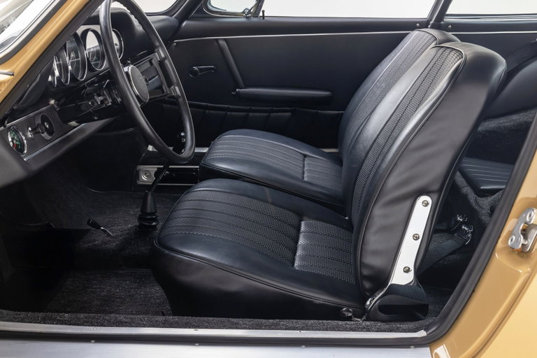Porsche 911 S (F-Modell)