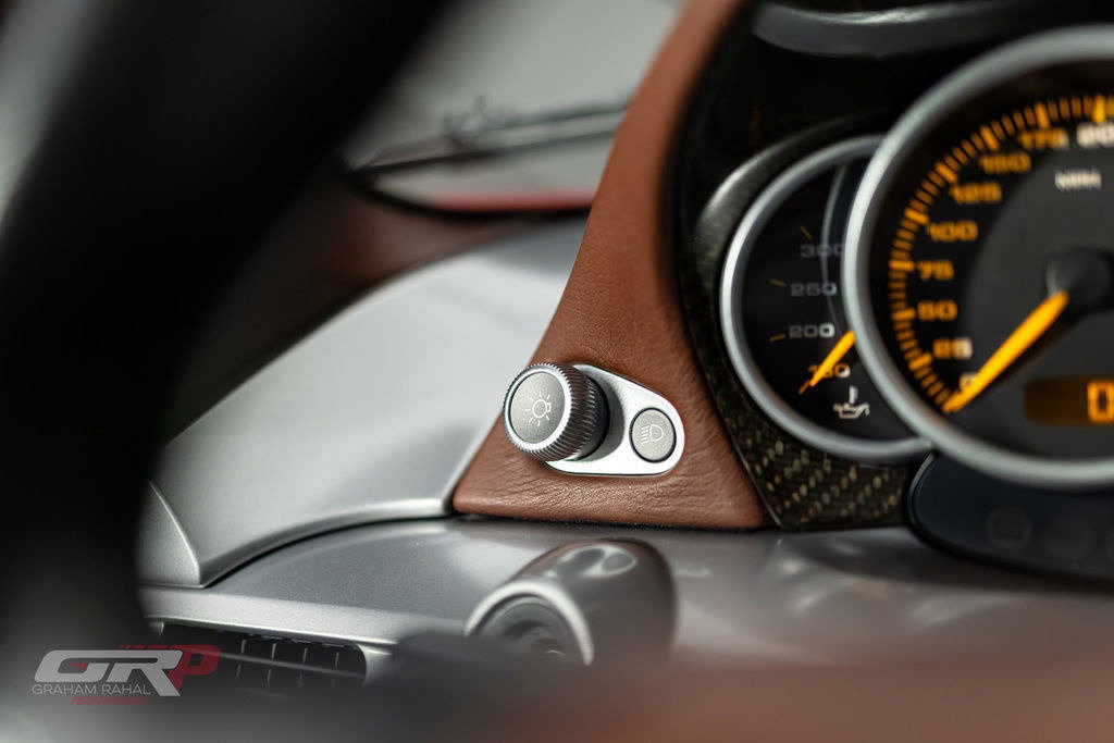 Porsche Carrera GT