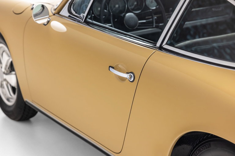 Porsche 911 S (F-Modell)