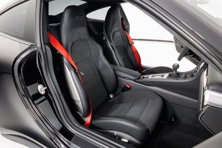 Porsche 991.2 Carrera GTS