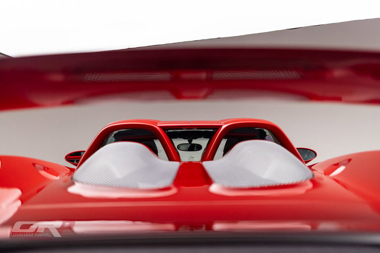 Porsche Carrera GT
