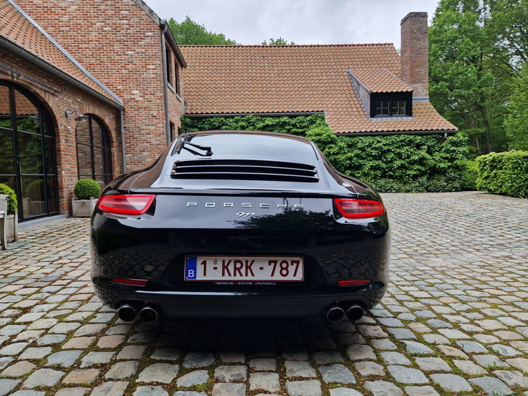 Porsche 991 Carrera Black Edition