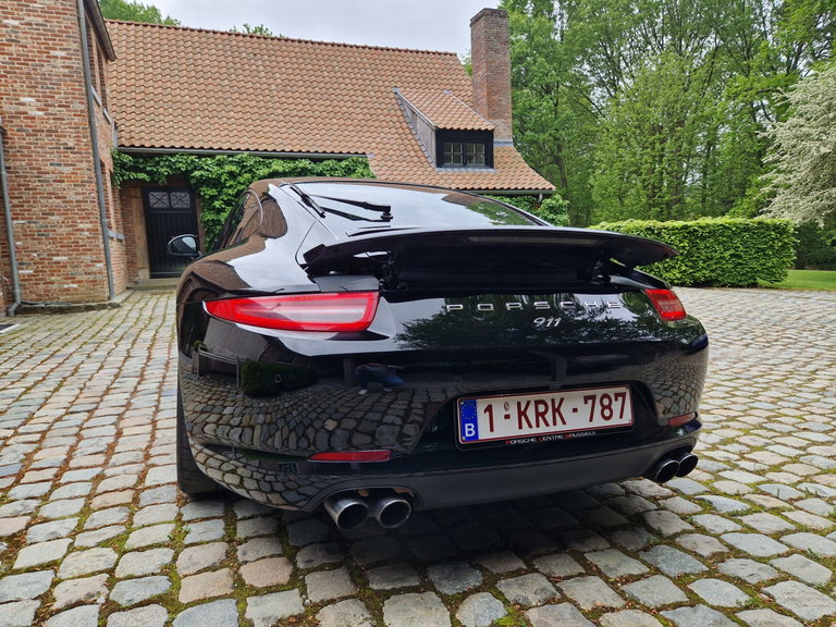 Porsche 991 Carrera Black Edition