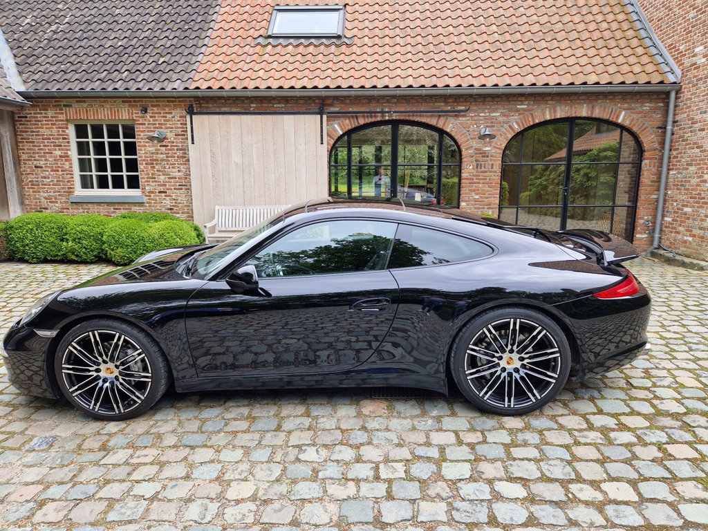 Porsche 991 Carrera Black Edition