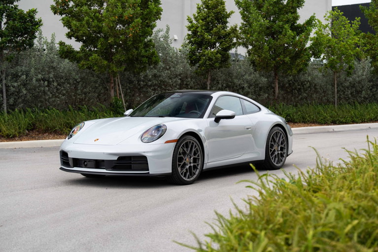 Porsche 992.2 Carrera