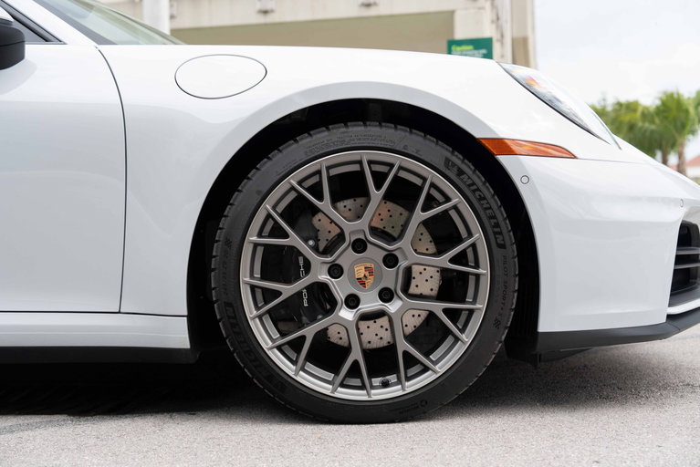 Porsche 992.2 Carrera