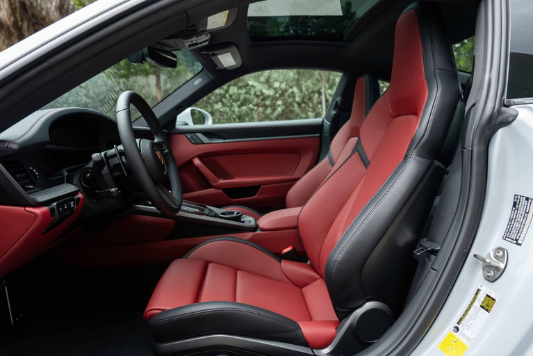 Porsche 992.2 Carrera