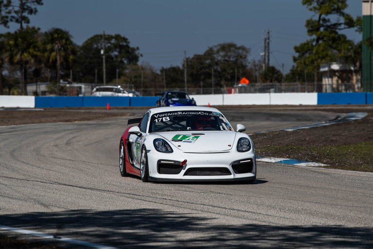 Porsche 981 Cayman GT4 Clubsport