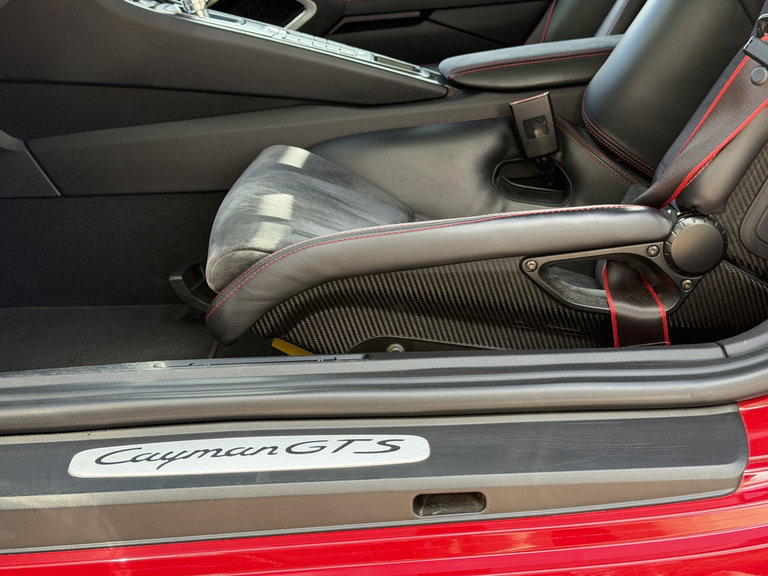 Porsche 981 Cayman GTS