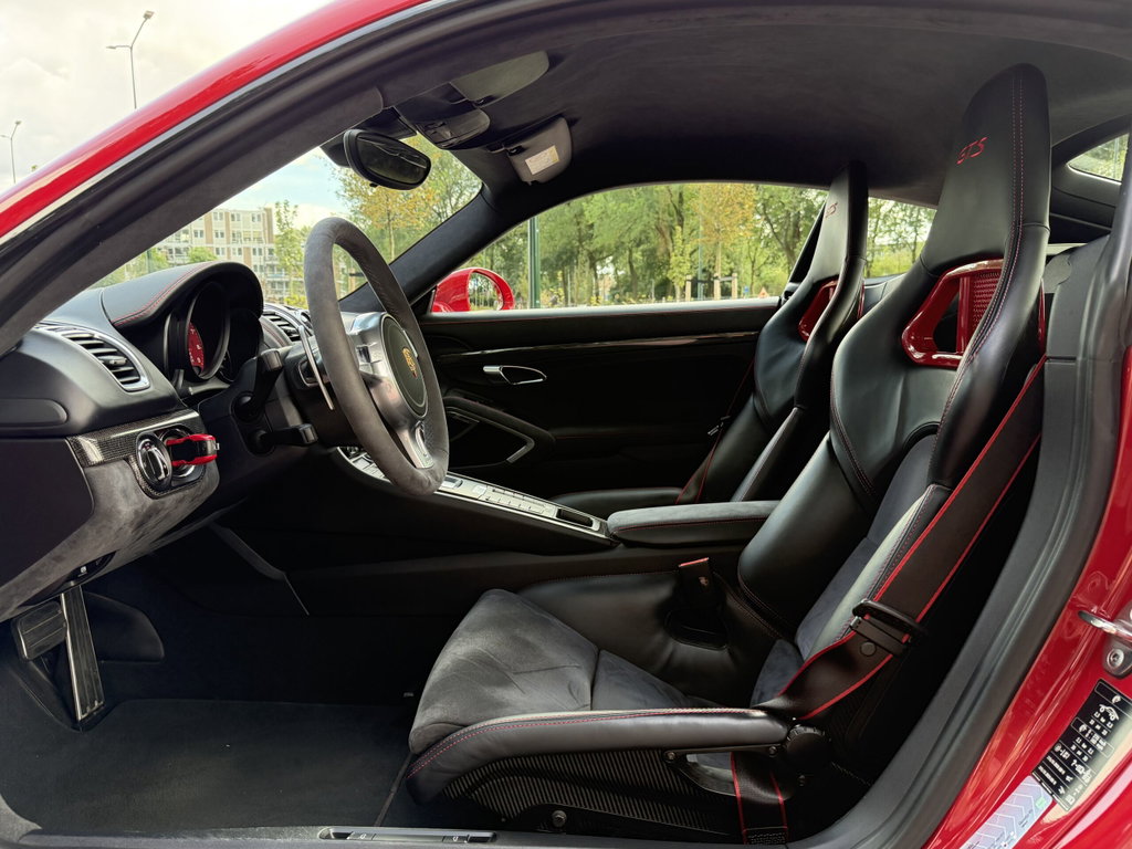 Porsche 981 Cayman GTS