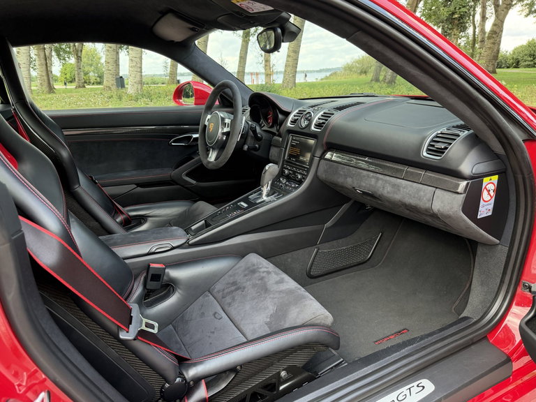 Porsche 981 Cayman GTS