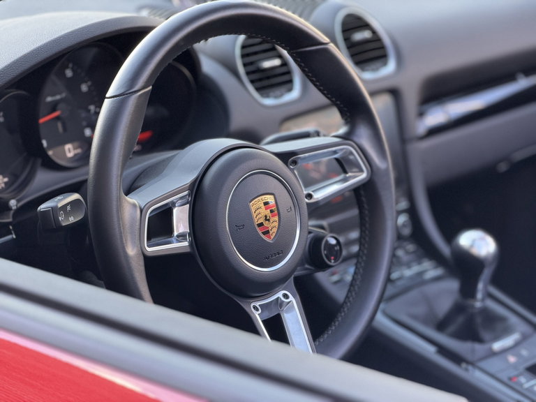 Porsche 718 Boxster T