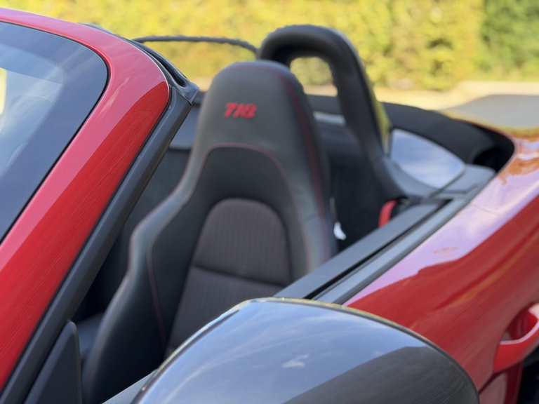 Porsche 718 Boxster T